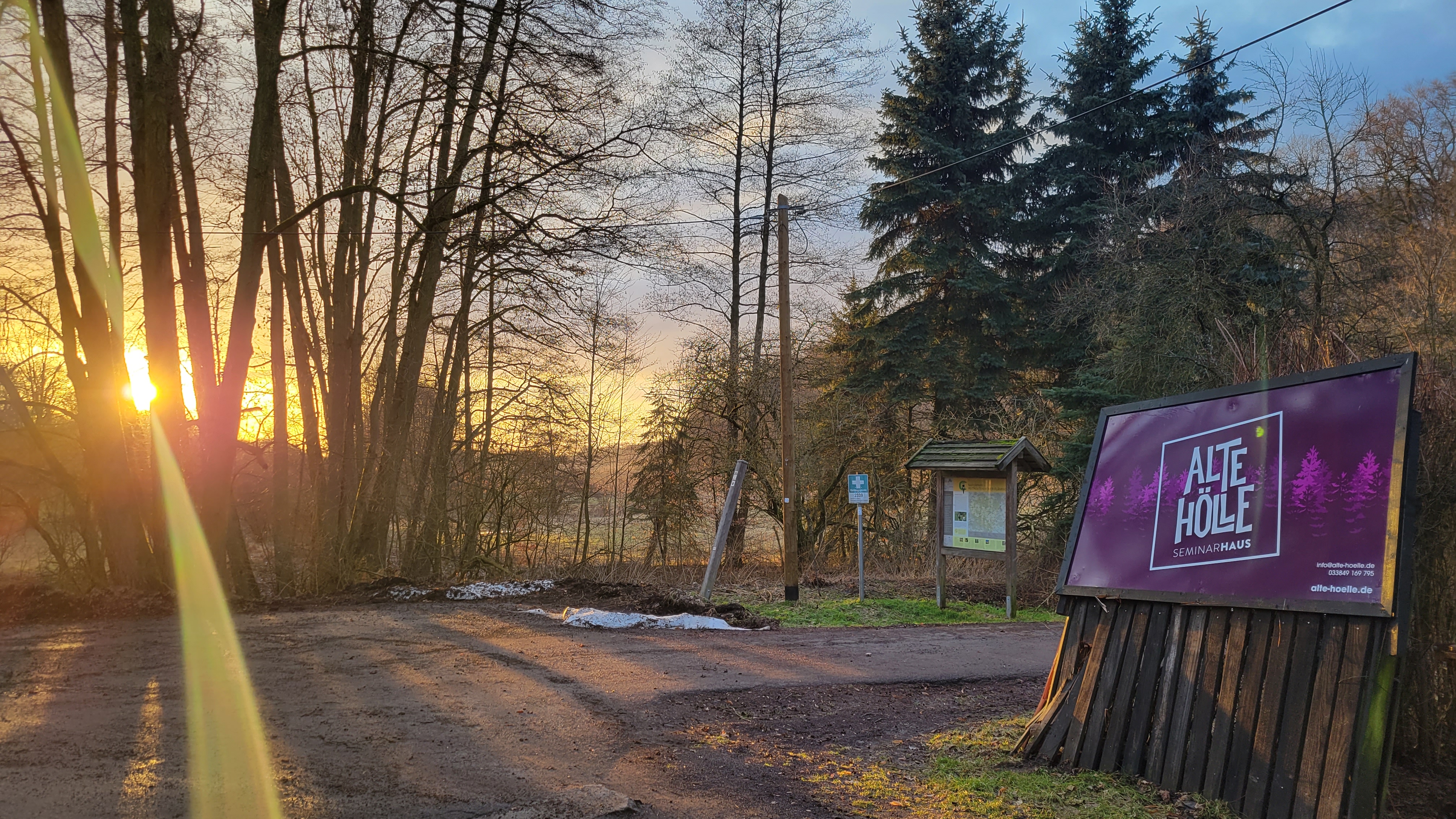 Sunrays at Alte Hölle entrance