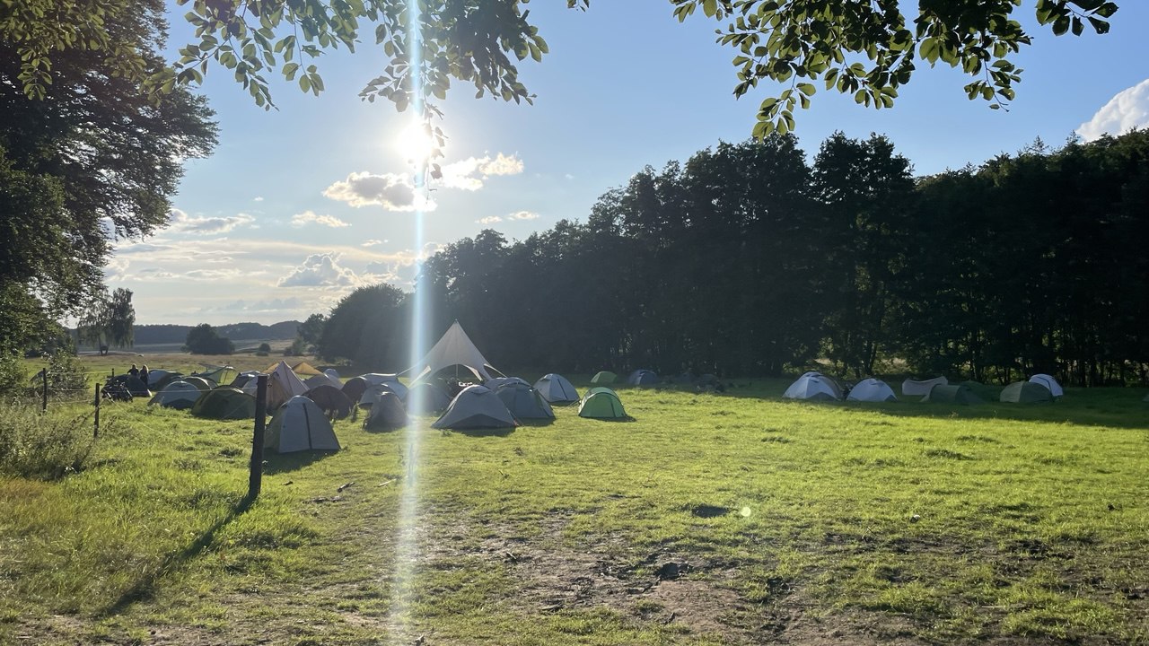 Tents in the Alte Hölle field