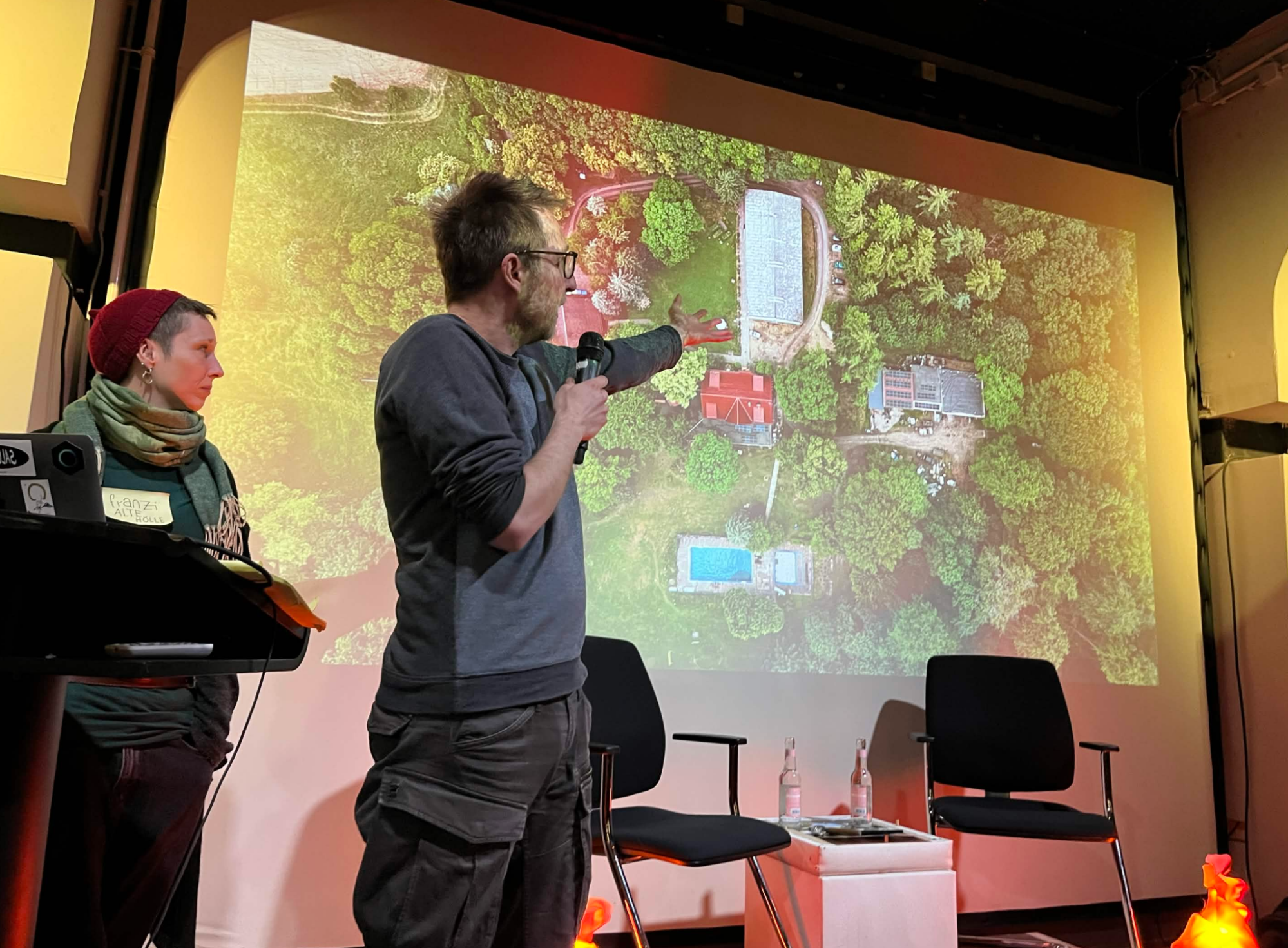 Franzi and Marv presenting Alte Hölle